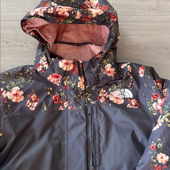 The North Face freedom extreme insulated jacket. - Picture 1 of 4